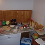 Mikes Гостевой дом 3*