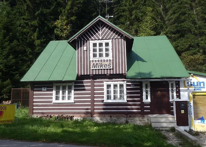 Guest house Mikes 3*