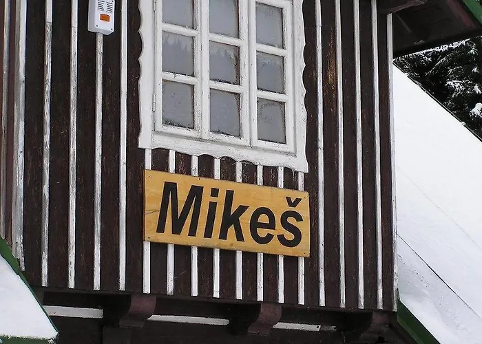 Pensionat Mikes Pec pod Snezkou